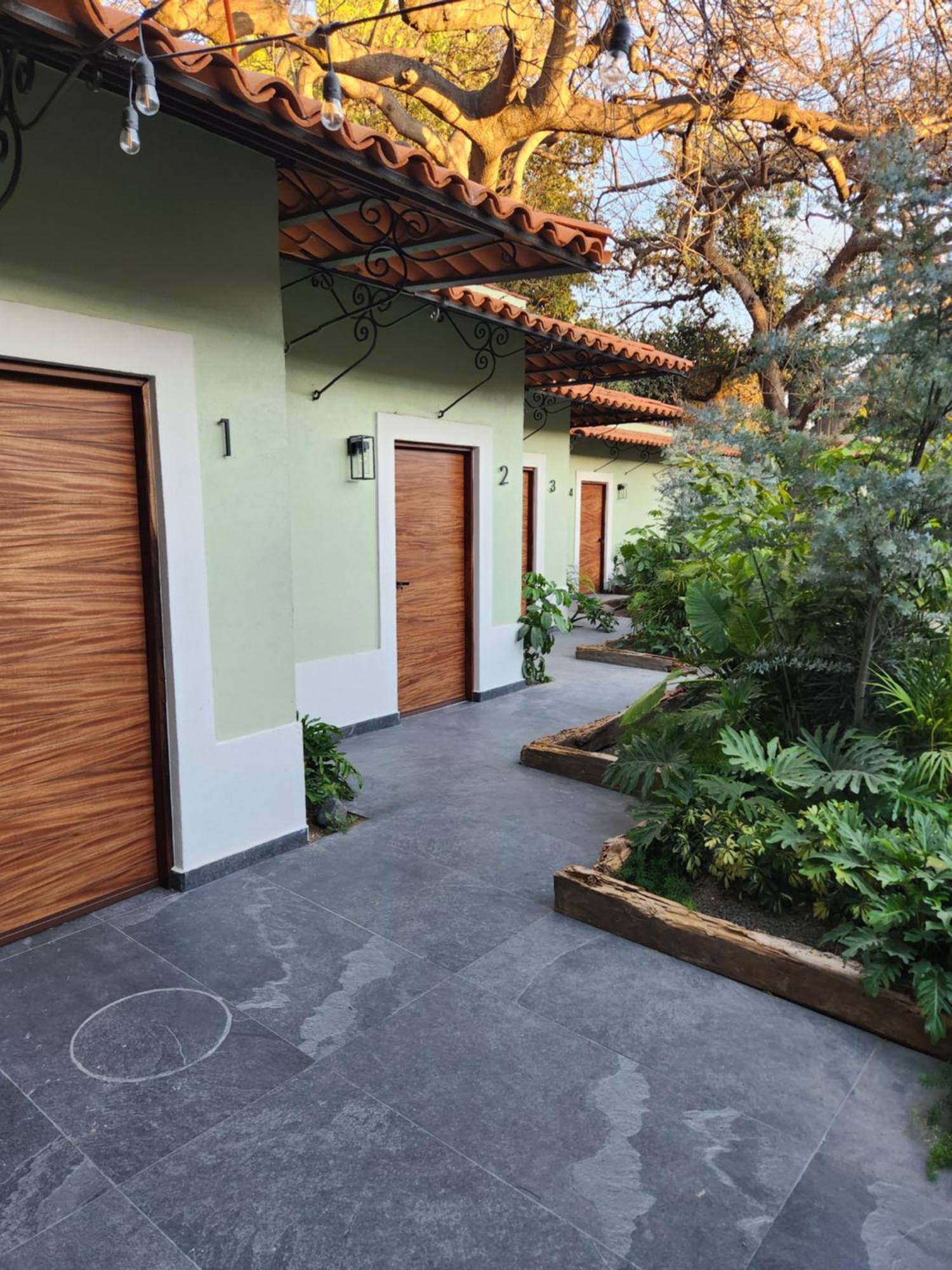 Hotel Boutique Villa Escondida, A Pasos De Lo Mejor En Tlaquepaque Kültér fotó